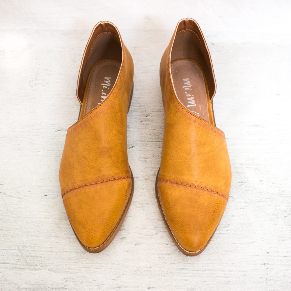 MI.iM Emma Freya Open Cutout Side Flats Shoes. - Picture 5 of 8